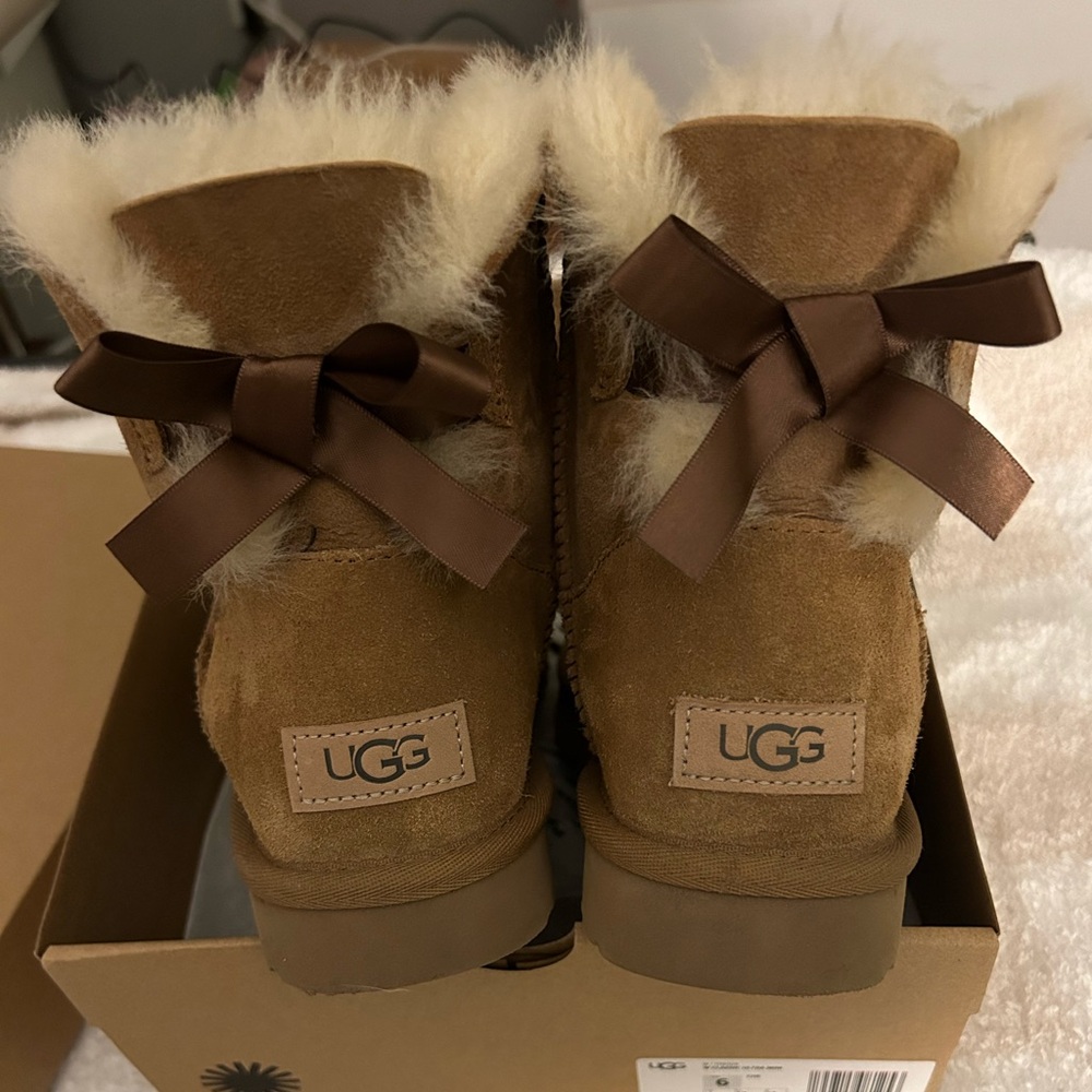 Mini Bailey Bow Uggs